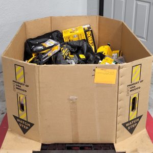 DEWALT TOOL PALLET – LOT ID: 440125 100% Tested and Working (WITH BATTERIES AND CHARGERS)